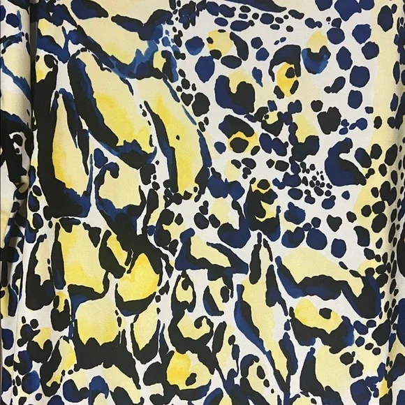 Liz Claiborne Blue and Yellow Abstract Short Sleeve Top - Picture 5 of 7
